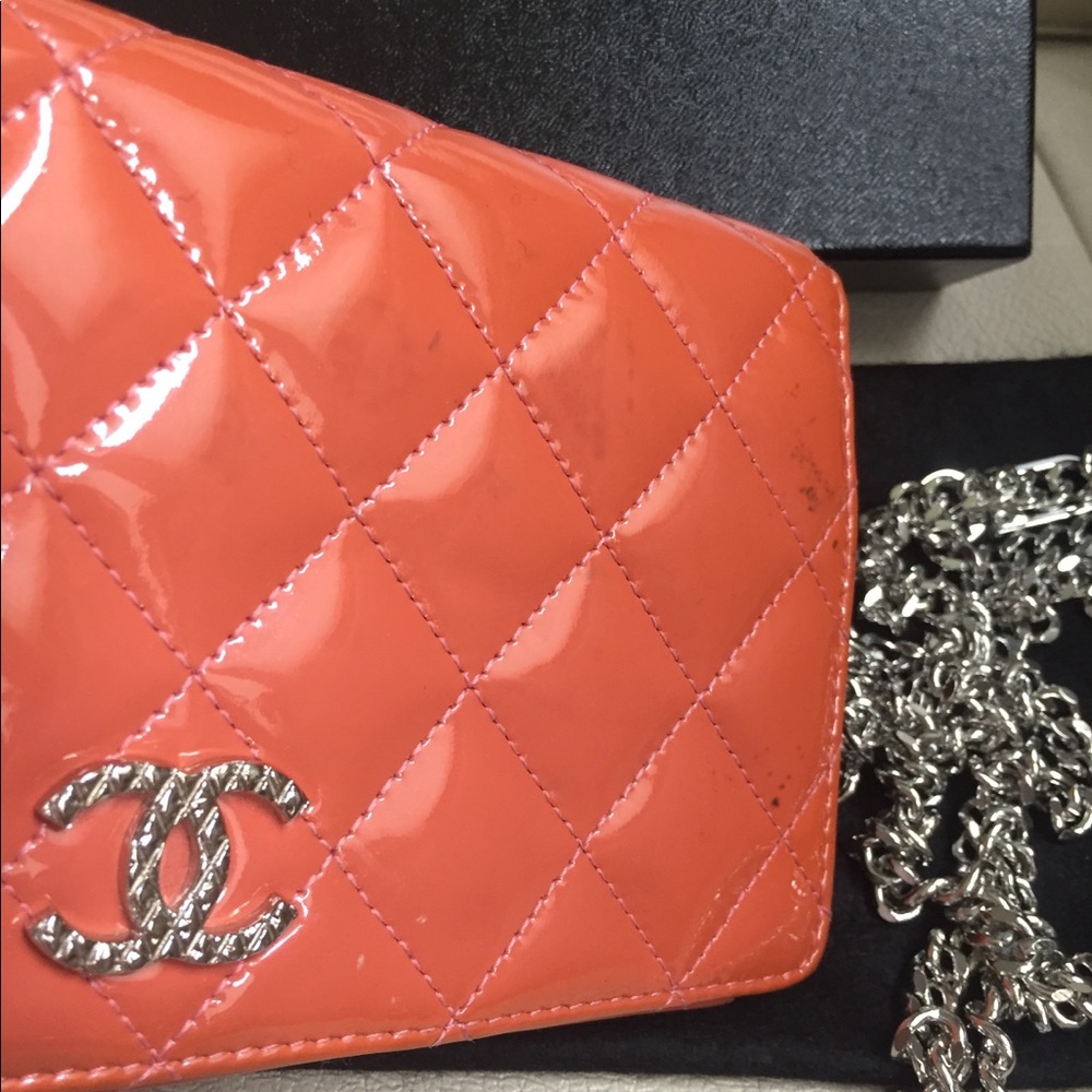 CHANEL Orange Quilted Patent Leather Bag - Picture 7 of 16